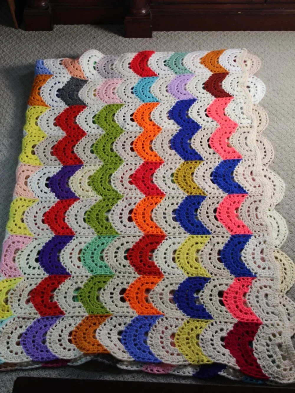 VTG Large Handmade Crochet Afghan Scallop Edge Granny Cottagecore Throw 72